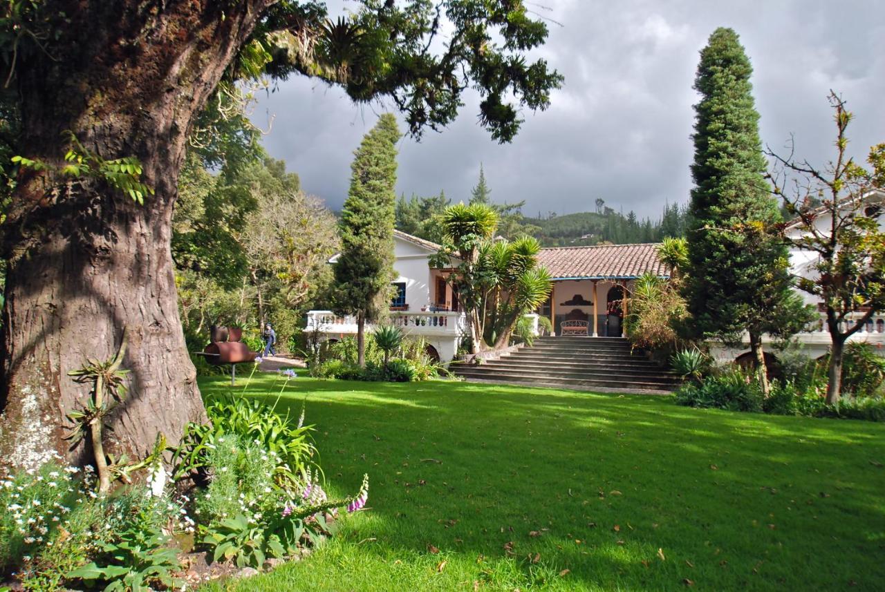 Hotel Hacienda Cusin Otavalo Esterno foto