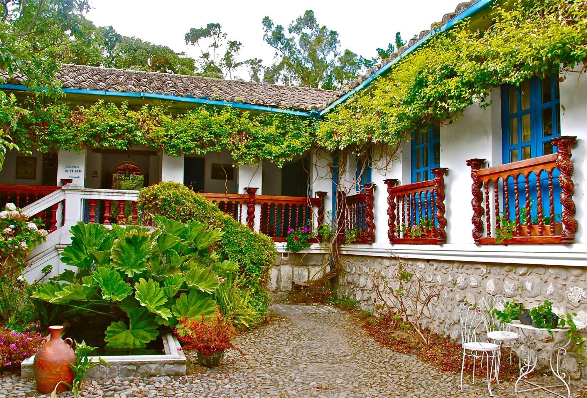 Hotel Hacienda Cusin Otavalo Esterno foto