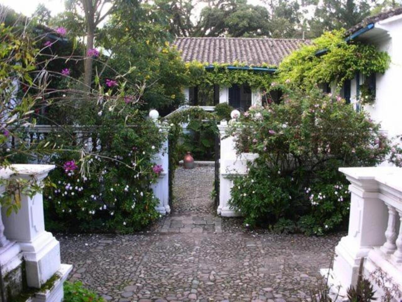 Hotel Hacienda Cusin Otavalo Esterno foto